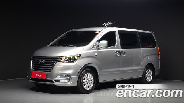 Hyundai Starex Новый Van 3-Seater Smart - фото 0