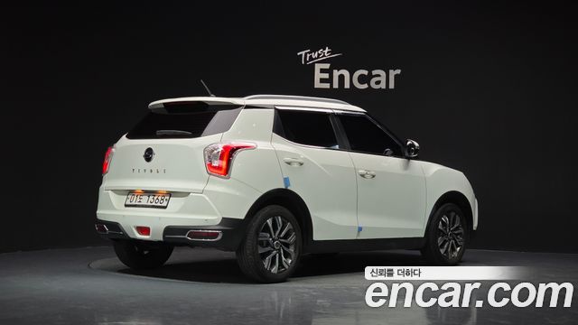 SsangYong Tivoli VX 2WD - фото 1