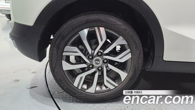 SsangYong Tivoli VX 2WD - фото 4