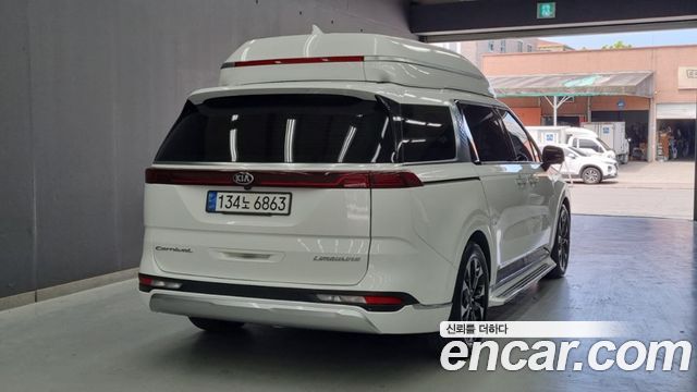 Kia Carnival 4-го поколения Gasoline 9-Seater Hi-Limousine Signature - фото 1