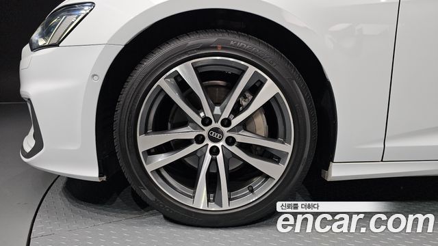Audi A6 C8 45 TFSI Quattro Premium - фото 4