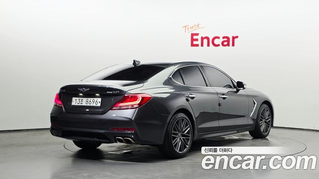 Genesis G70 2.0T AWD Supreme - фото 1