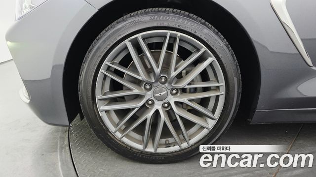 Genesis G70 2.0T AWD Supreme - фото 4