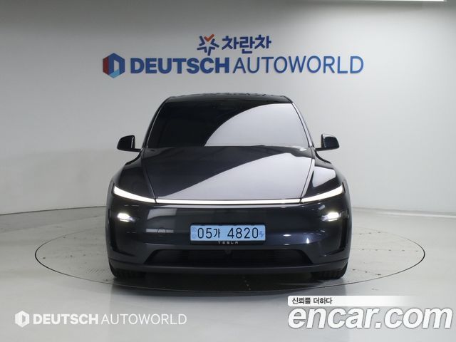 Tesla Model Y L Long Range AWD - фото 2