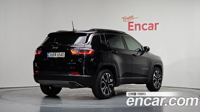 Jeep Compass 2-го поколения 2.4 limited 2WD - фото 1
