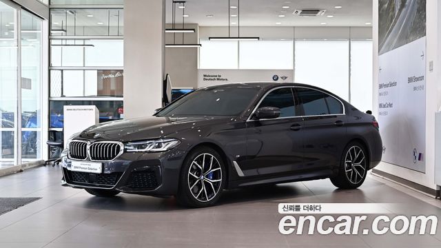 BMW 5-Series G30 530i xDrive M Sport Package - фото 0