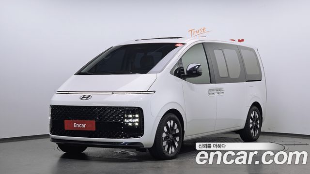 Hyundai Staria 4WD Lounge 9-Seater Inspiration - фото 0