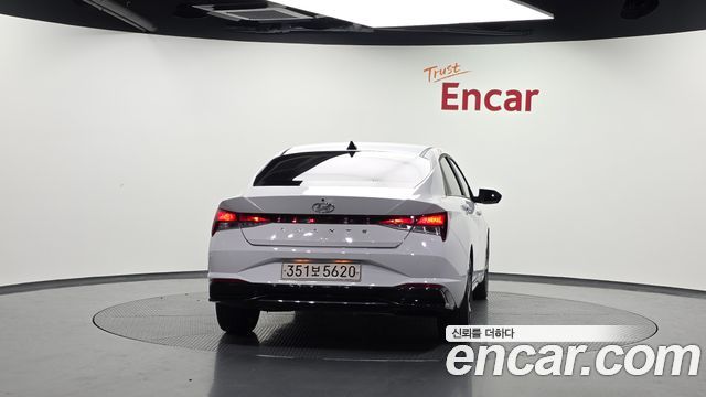 Hyundai Avante CN7, гибрид Modern - фото 3