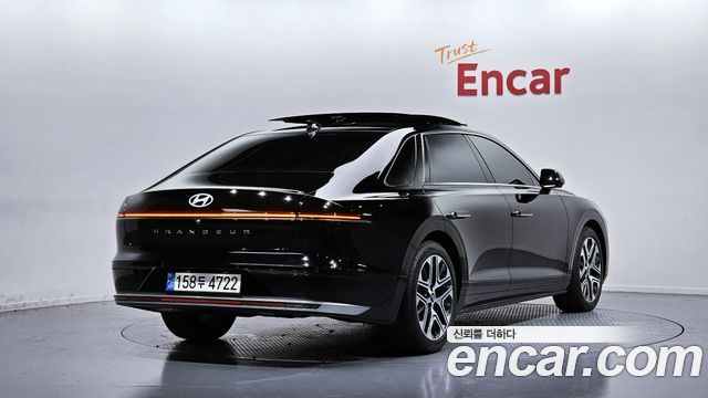 Hyundai Grandeur GN7, гибрид Exclusive - фото 1