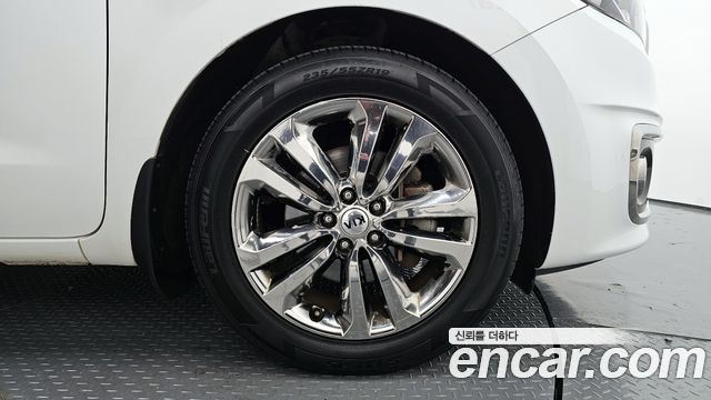 Kia Carnival Совершенно новый 7-seater Limousine Magic Space - фото 4