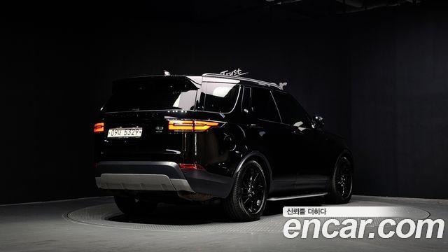 Land Rover Discovery 3.0 TD6 HSE Luxury - фото 1