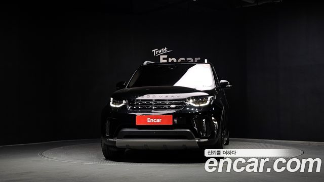 Land Rover Discovery 3.0 TD6 HSE Luxury - фото 2