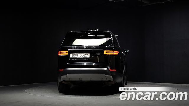 Land Rover Discovery 3.0 TD6 HSE Luxury - фото 3