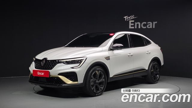 Renault Samsung Arkana 1.6 E-TECH Iconic Design Package - фото 0
