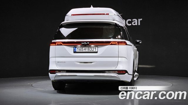 Kia Carnival 4-го поколения 9-Seater Hi-Limousine Signature - фото 3
