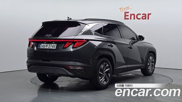 Hyundai Tucson NX4, гибрид Inspiration 2WD - фото 0
