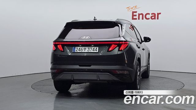 Hyundai Tucson NX4, гибрид Inspiration 2WD - фото 2