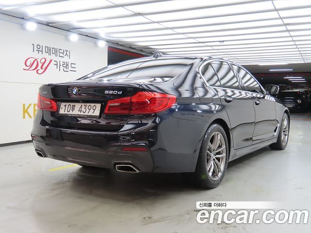 BMW 5-Series G30 520d xDrive M Sport Package Plus - фото 1