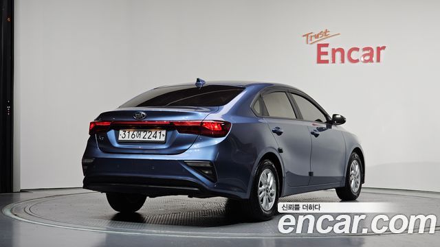 Kia K3 Совершенно новый Luxury - фото 1