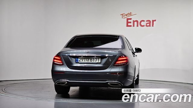 Mercedes-Benz E-Class W213 E300e Exclusive - фото 3