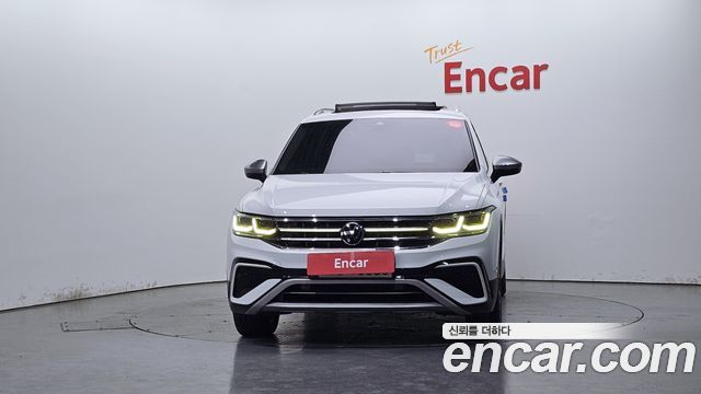 Volkswagen Tiguan 2.0 TSI Prestige - фото 2