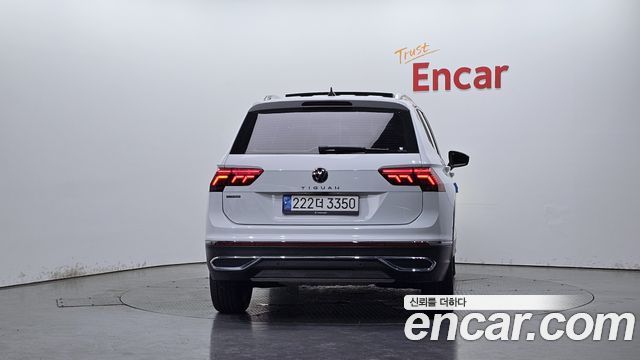 Volkswagen Tiguan 2.0 TSI Prestige - фото 3