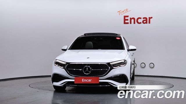 Mercedes-Benz E-Class W214 E300 4MATIC AMG Line - фото 2