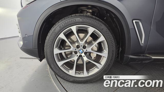 BMW X5 G05 xDrive 30d xLine - фото 4