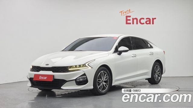 Kia K5 3-го поколения 2.0 Prestige - фото 0