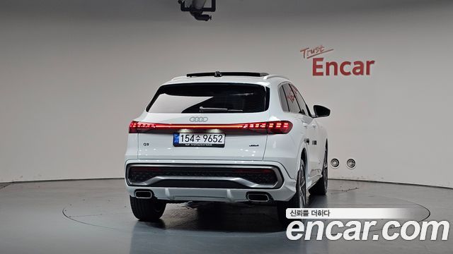 Audi Q5 40 TFSI Quattro S Line - фото 2