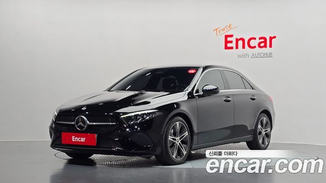 Mercedes-Benz A-Class W177 A220 Sedan - фото 0