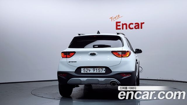 Kia Stonic 1.4 Trendy - фото 3