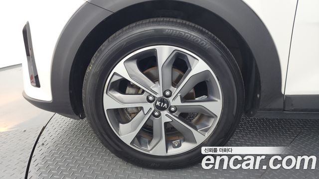 Kia Stonic 1.4 Trendy - фото 4