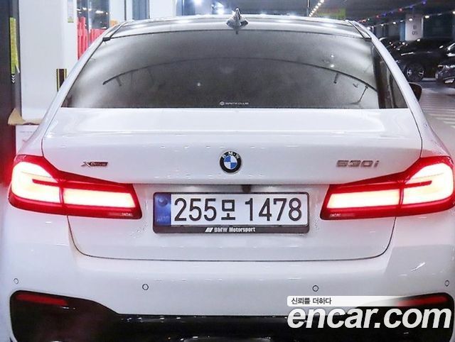 BMW 5-Series G30 530i M Sport Package Plus - фото 4