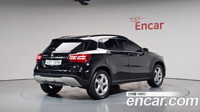 Mercedes-Benz GLA-Class X156 GLA220 - фото 0