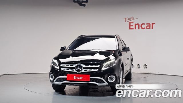 Mercedes-Benz GLA-Class X156 GLA220 - фото 1