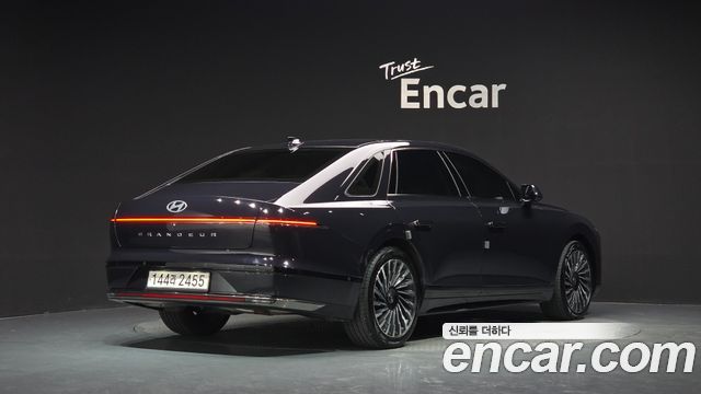 Hyundai Grandeur GN7 2,5 Gasoline 2WD Calligraphy - фото 1