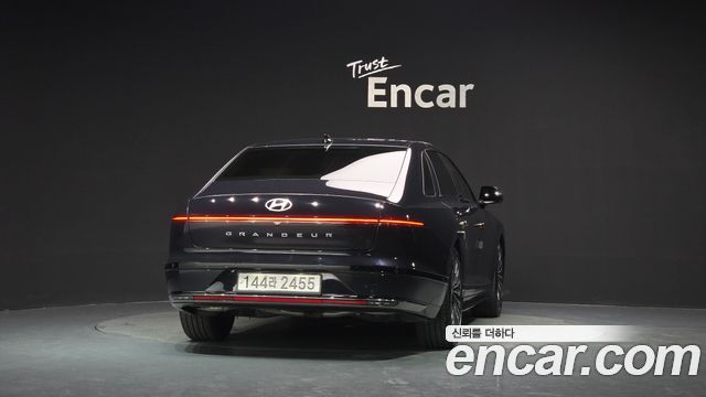 Hyundai Grandeur GN7 2,5 Gasoline 2WD Calligraphy - фото 3
