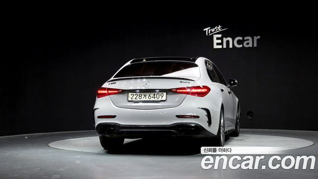Mercedes-Benz C-Class W206 C300 4MATIC AMG Line - фото 3
