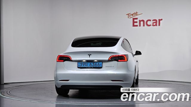 Tesla Model 3 Long Range AWD - фото 3