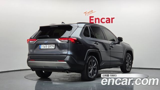 Toyota RAV4 5-го поколения 2.5 4WD Hybrid - фото 1