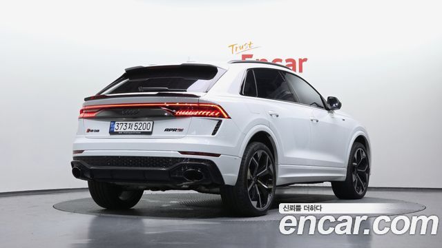 Audi RSQ8 4.0 TFSI Quattro - фото 1