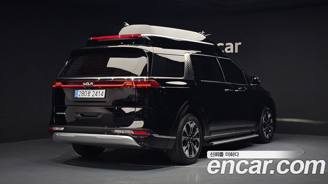 Kia Carnival 4-го поколения 9-Seater Hi-Limousine Signature - фото 1