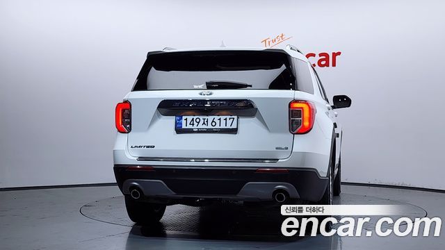 Ford Explorer 6-го поколения 2.3 LimIted 4WD - фото 2