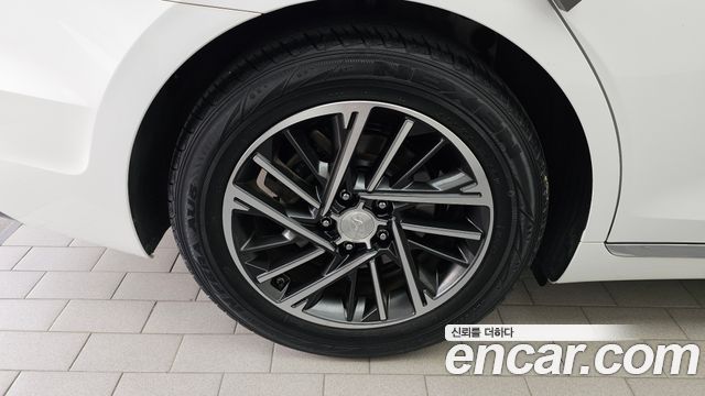 Hyundai Grandeur Новый IG 3.0 LPi Rent Car Premium - фото 4