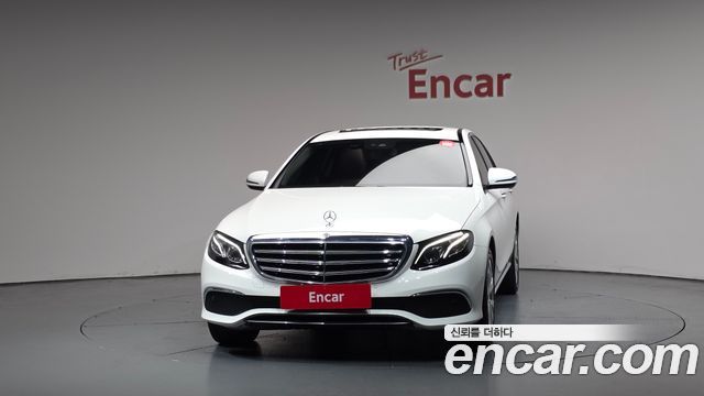 Mercedes-Benz E-Class W213 E220d 4MATIC Exclusive - фото 2