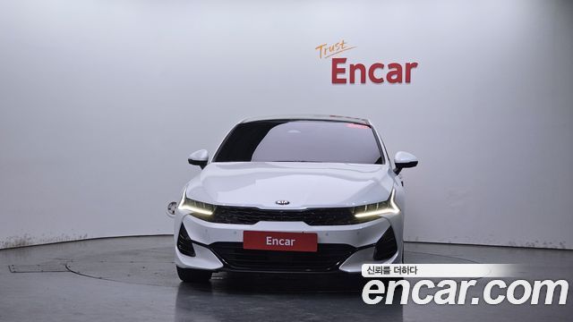 Kia K5 3-го поколения 1.6 Turbo Signature - фото 1