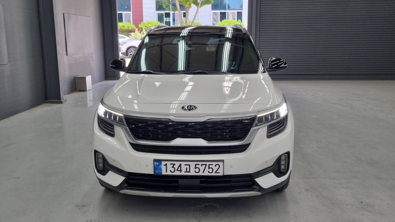 Kia Seltos Gasoline 1.6 Turbo 2WD Signature - фото 2