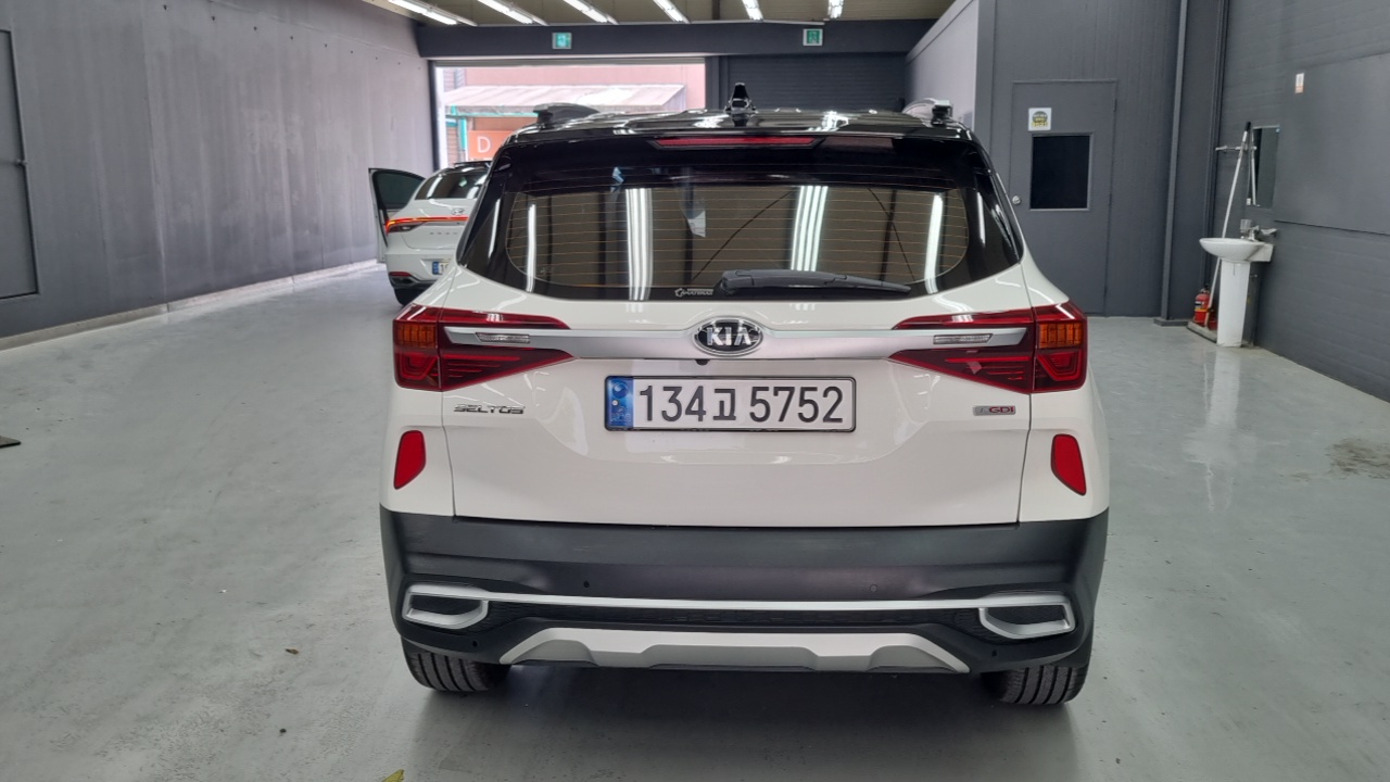 Kia Seltos Gasoline 1.6 Turbo 2WD Signature - фото 3