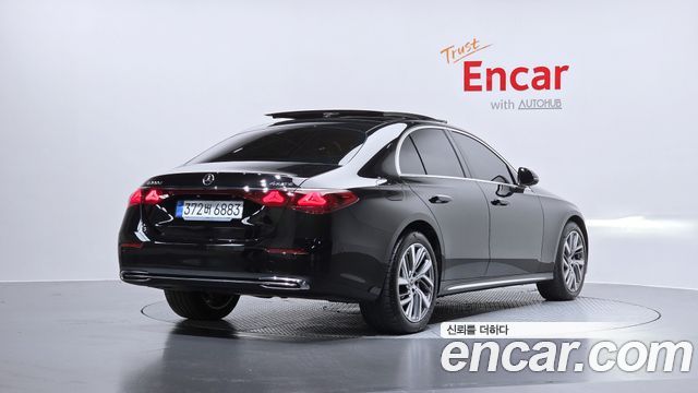 Mercedes-Benz E-Class W214 E220d 4MATIC Exclusive - фото 1